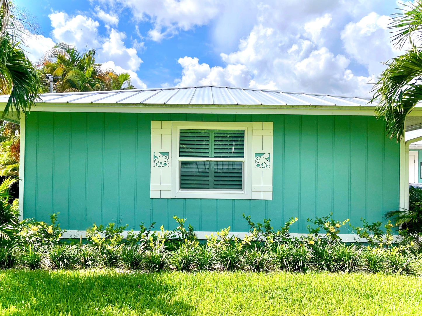 Nautical Octopus Exterior Window Shutters – Custom Weatherproof PVC Shutters for Beach Houses & Coastal Homes (Sold Individually)