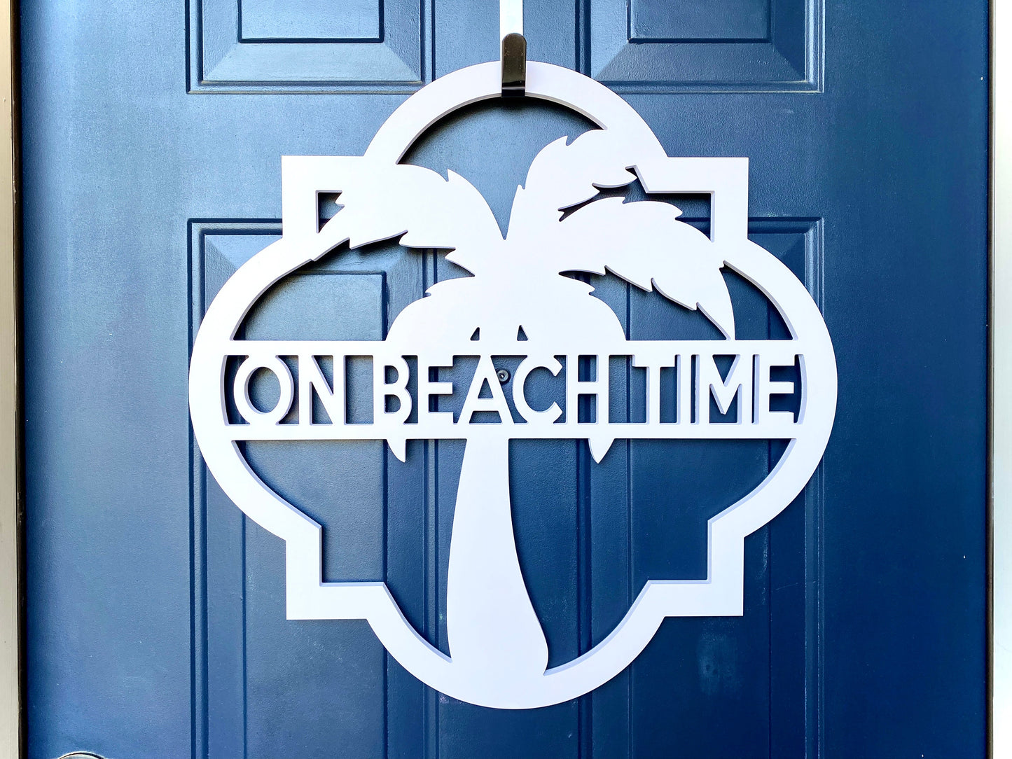 Palm Tree Front Door Hanger Wreath Sign, Tropical Palm Tree Decor for Beach House, Coastal Home Decor, Weatherproof PVC Sign