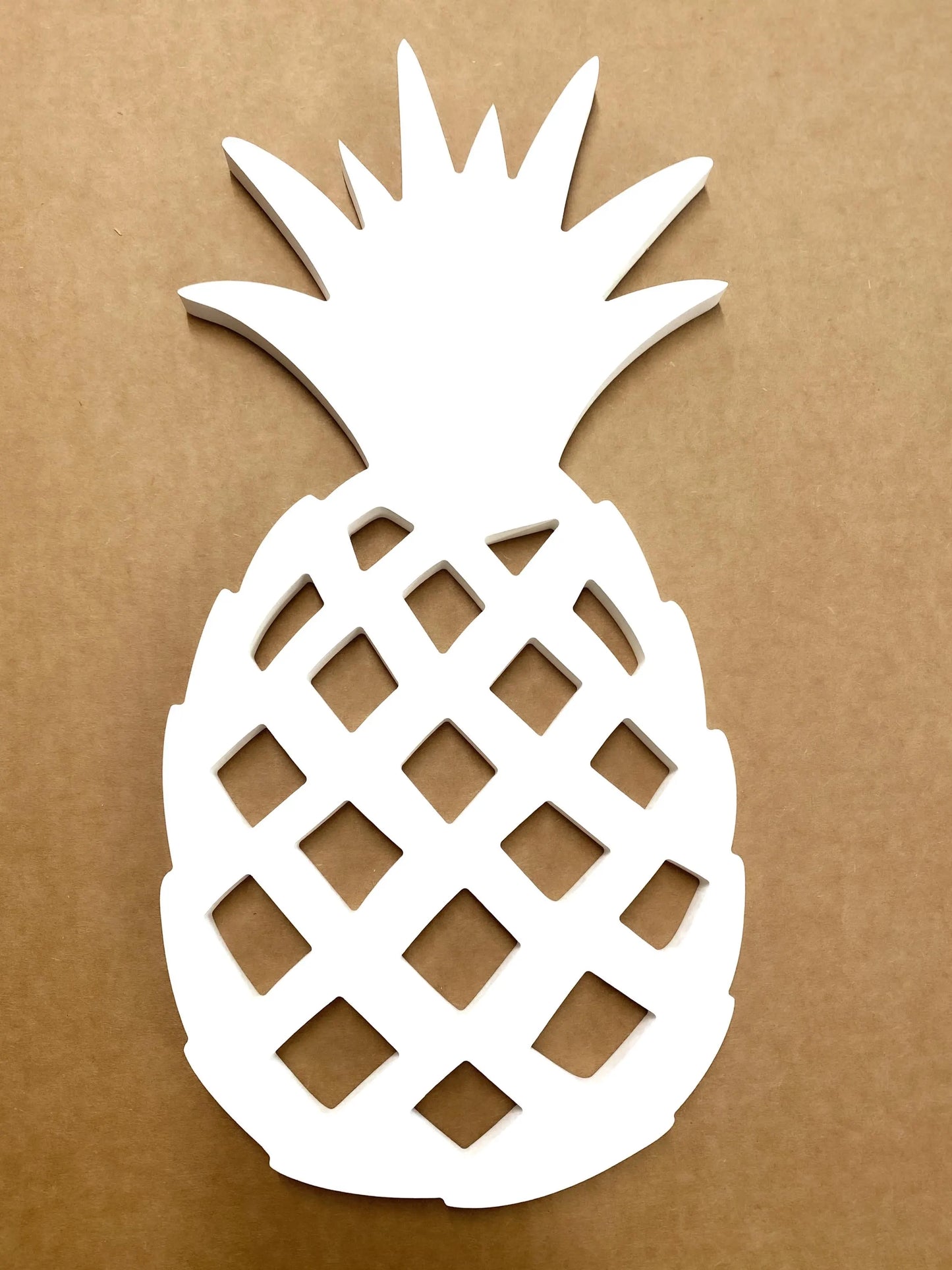 Weatherproof Tropical Pineapple Wall Art Sign – Coastal Beach House Outdoor Décor