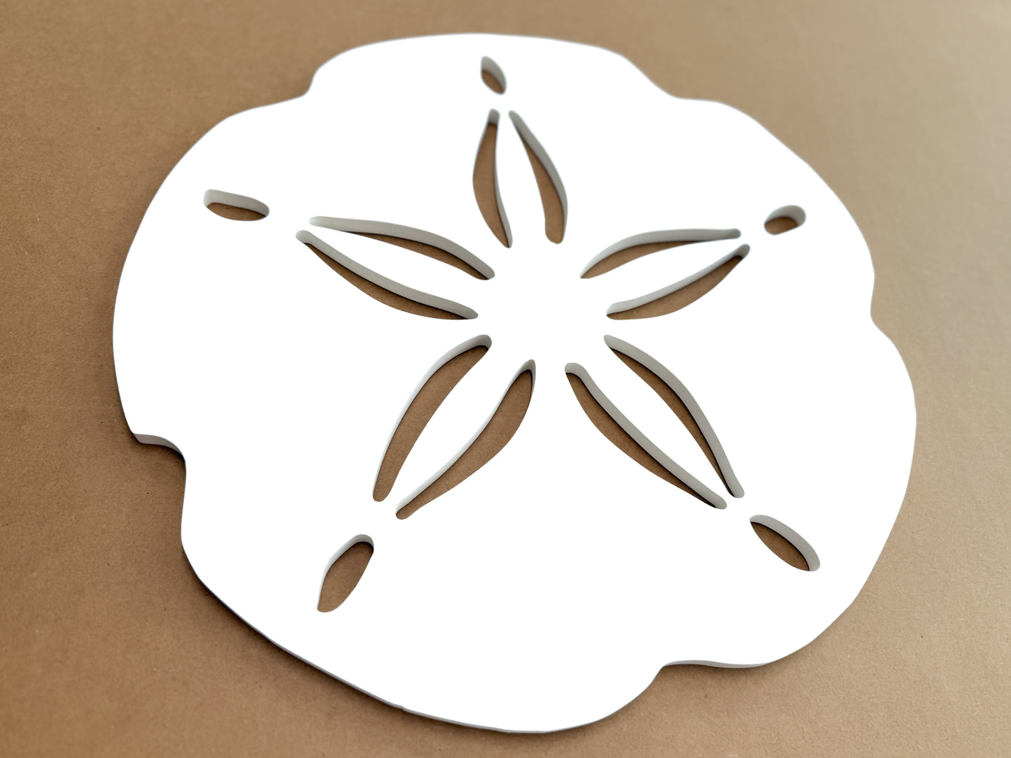 Outdoor Sand Dollar Wall Art Sign – Weatherproof Coastal Beach House Nautical Decor