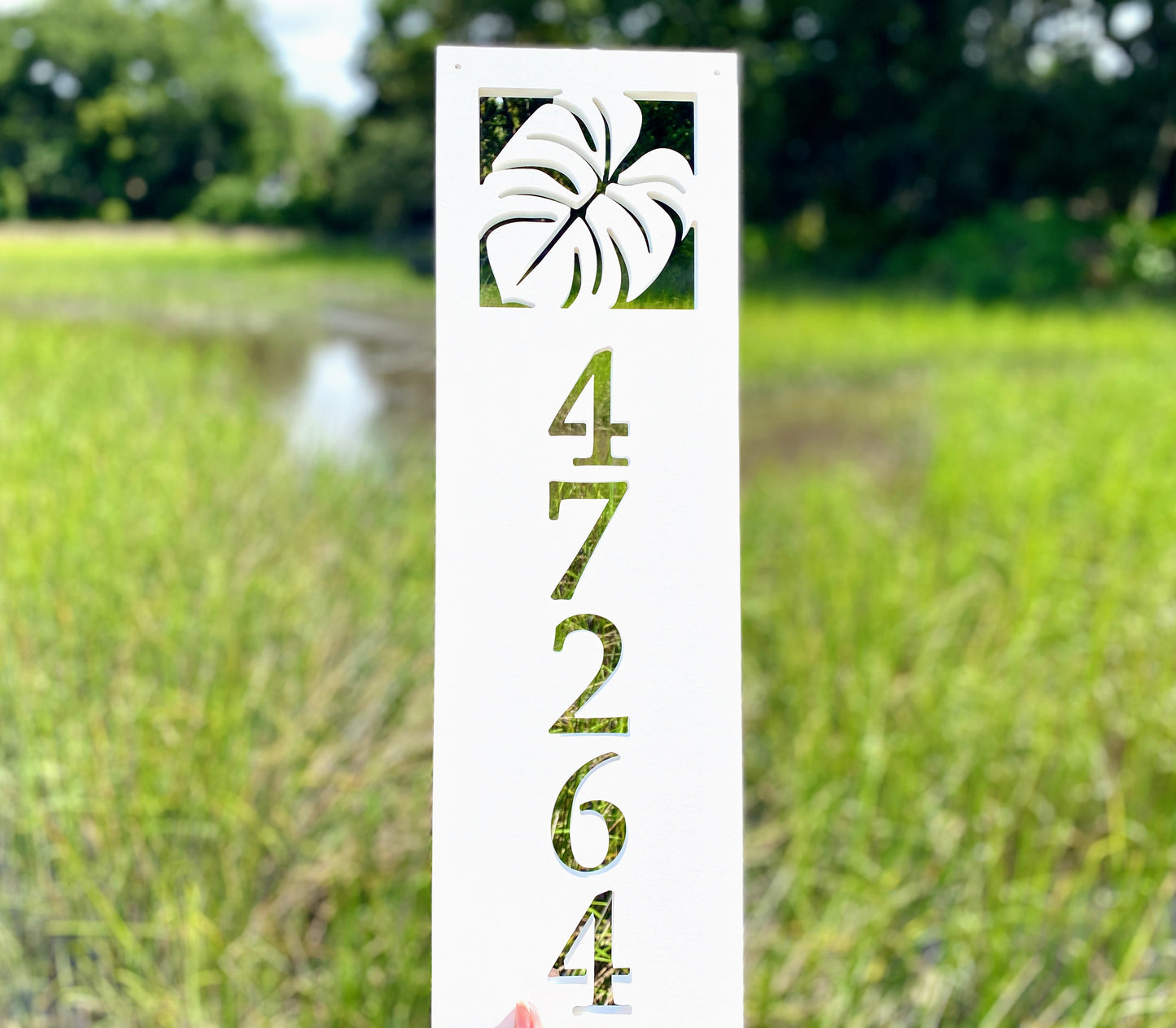 Custom Monstera Leaf Address Sign – Weatherproof Tropical House Number Plaque - Outdoor Coastal Botanical Home Decor