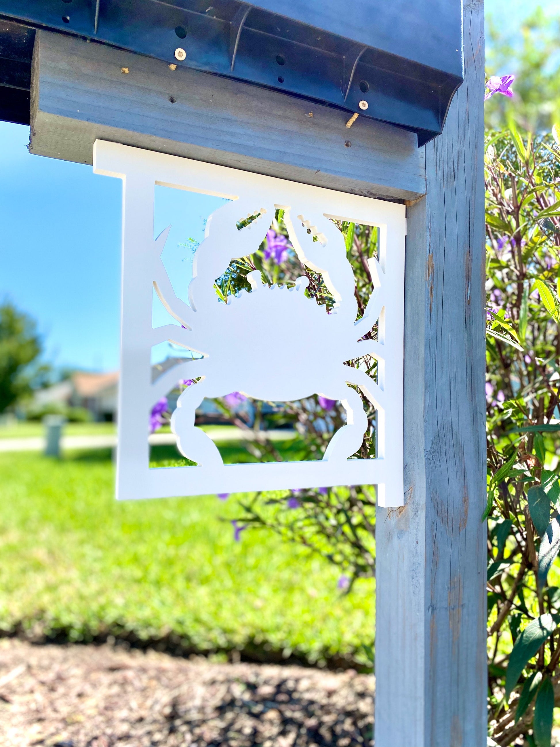 Ocean Crab Mailbox Bracket, Weatherproof PVC Coastal Beach House Decor, Screen Door Decor, Outdoor Home Accent, Exterior Mailbox Sign