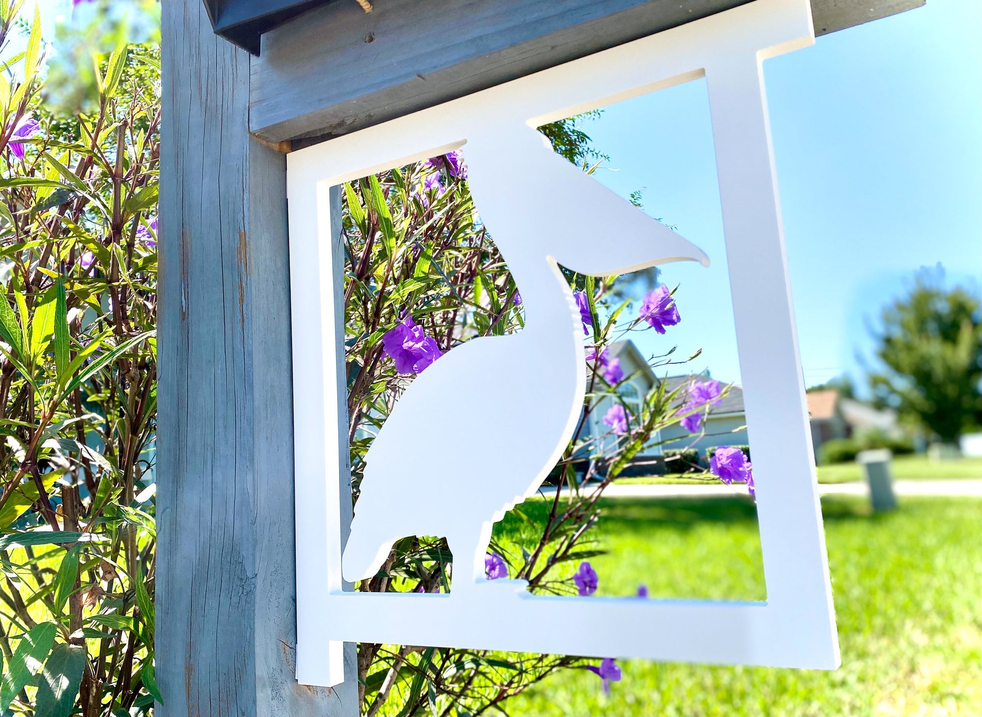 Pelican Mailbox Bracket, Weatherproof PVC Coastal Beach House Decor, Screen Door Decor, Outdoor Home Accent, Exterior Mailbox Sign