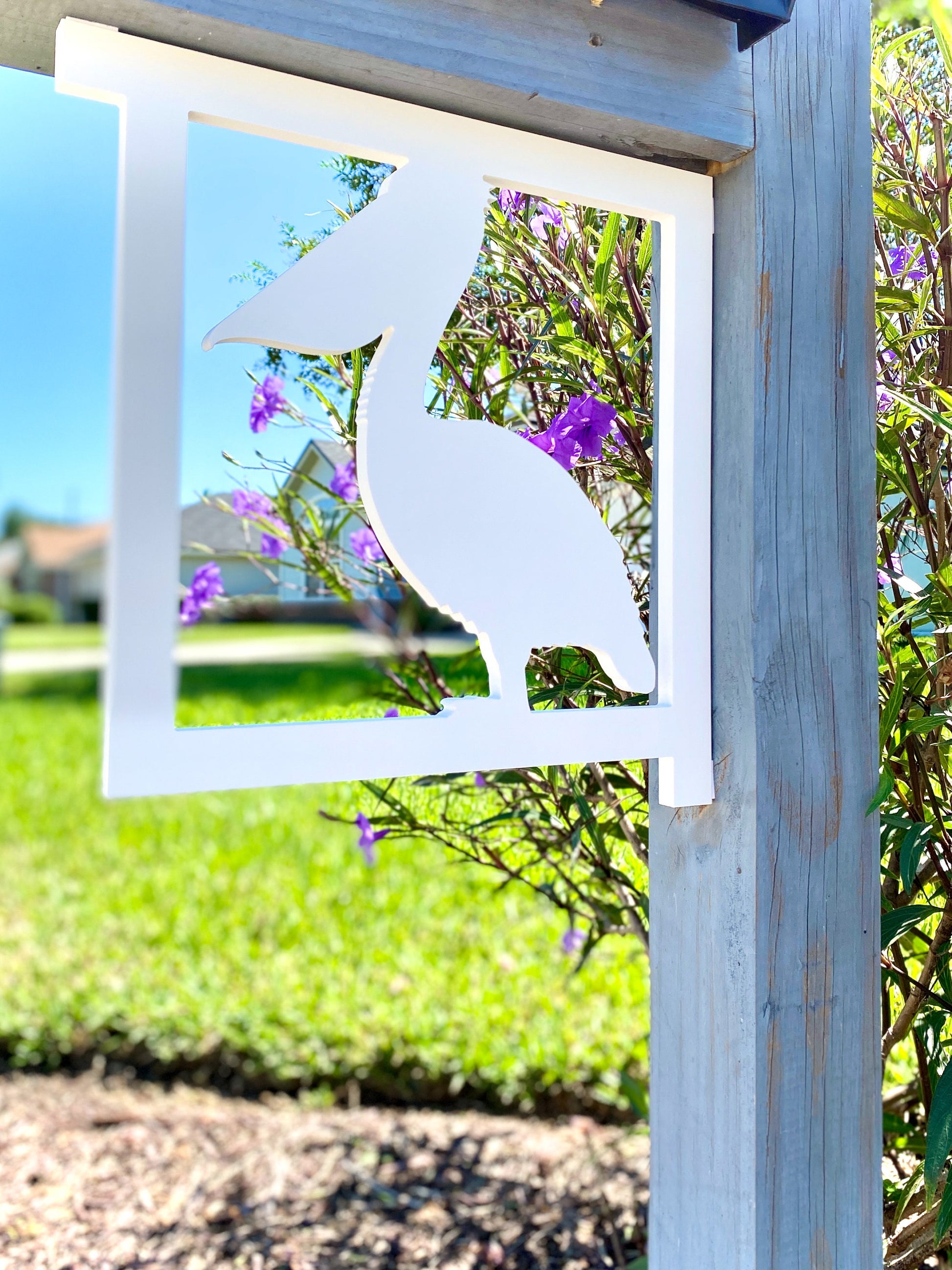 Pelican Mailbox Bracket, Weatherproof PVC Coastal Beach House Decor, Screen Door Decor, Outdoor Home Accent, Exterior Mailbox Sign