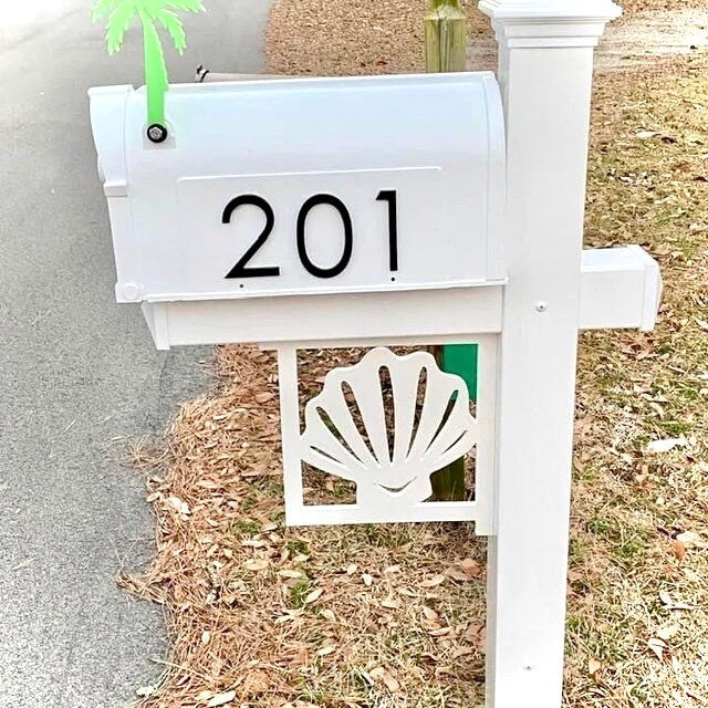 Seashell Mailbox Bracket, Weatherproof PVC Coastal Beach House Decor, Screen Door Decor, Outdoor Home Accent, Exterior Mailbox Sign