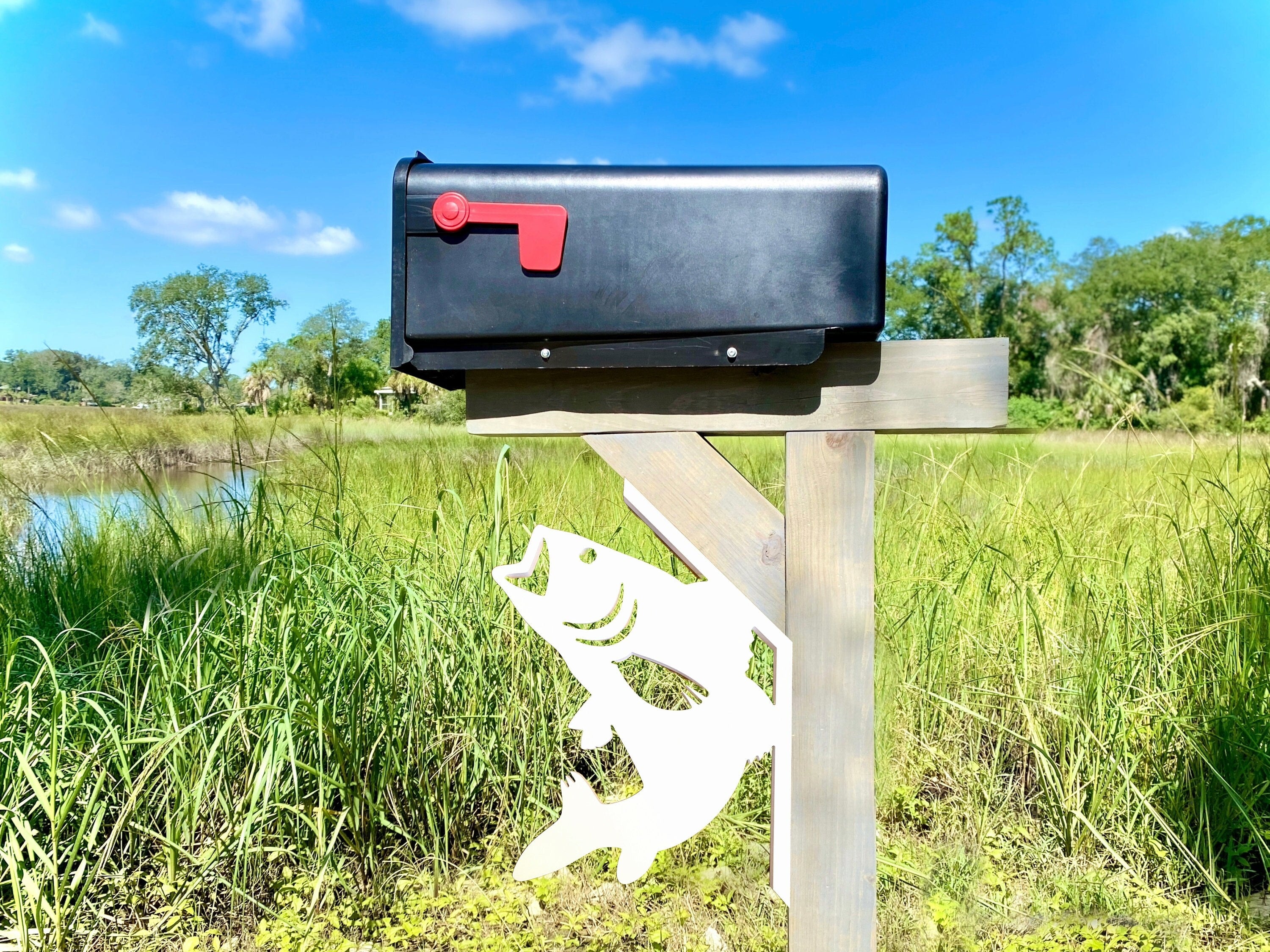 Marymount Fish Box Largemouth Bass Fish Mailbox Bracket – Lake House River Home Mailbox A ...